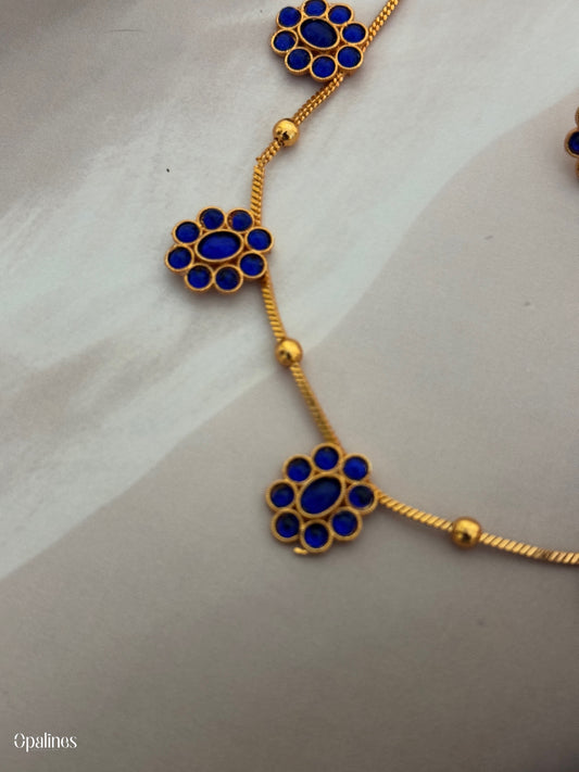 Minimalist Floral Charm Necklace With Earrings