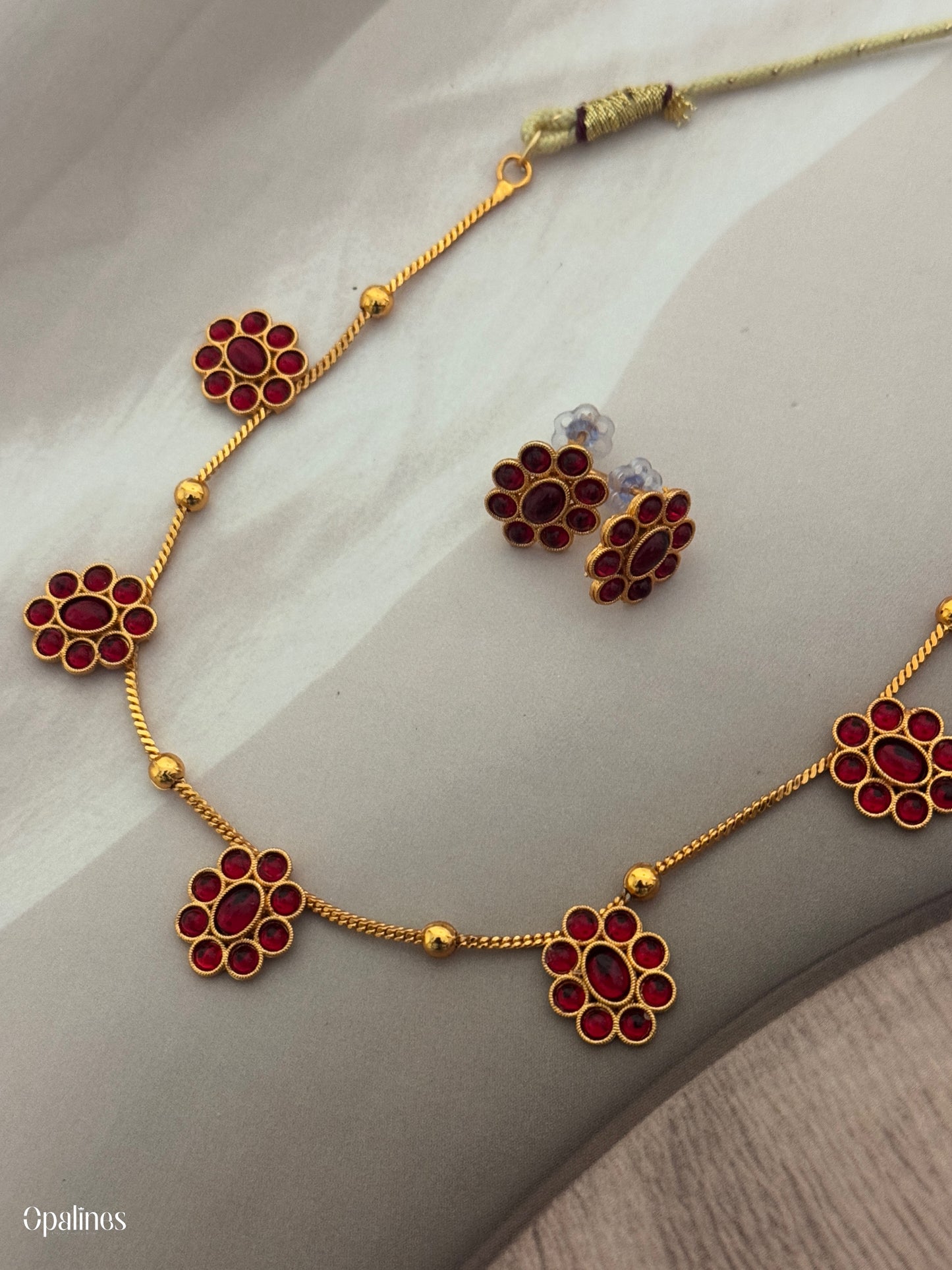 Minimalist Floral Charm Necklace With Earrings