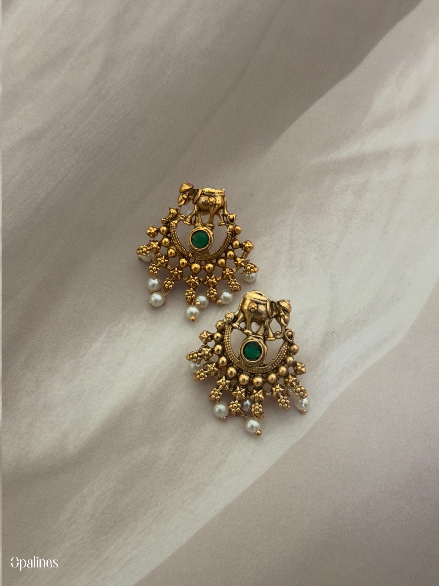 Jewellery Set With Elephant Design