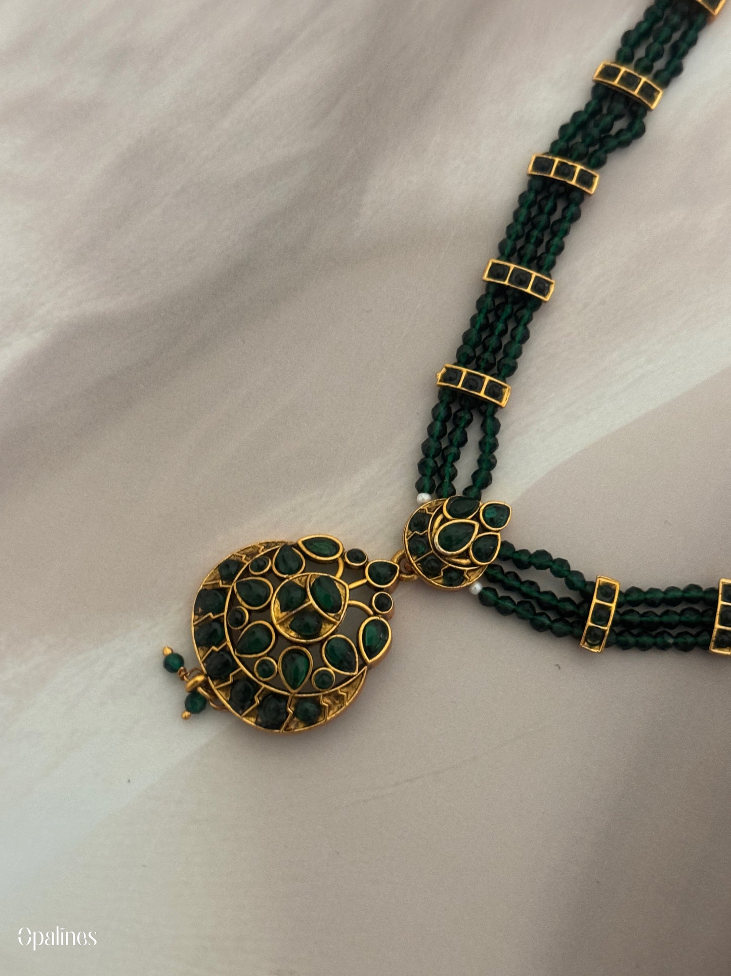 Premium Quality Crystal Beads Mala Along With Pendant