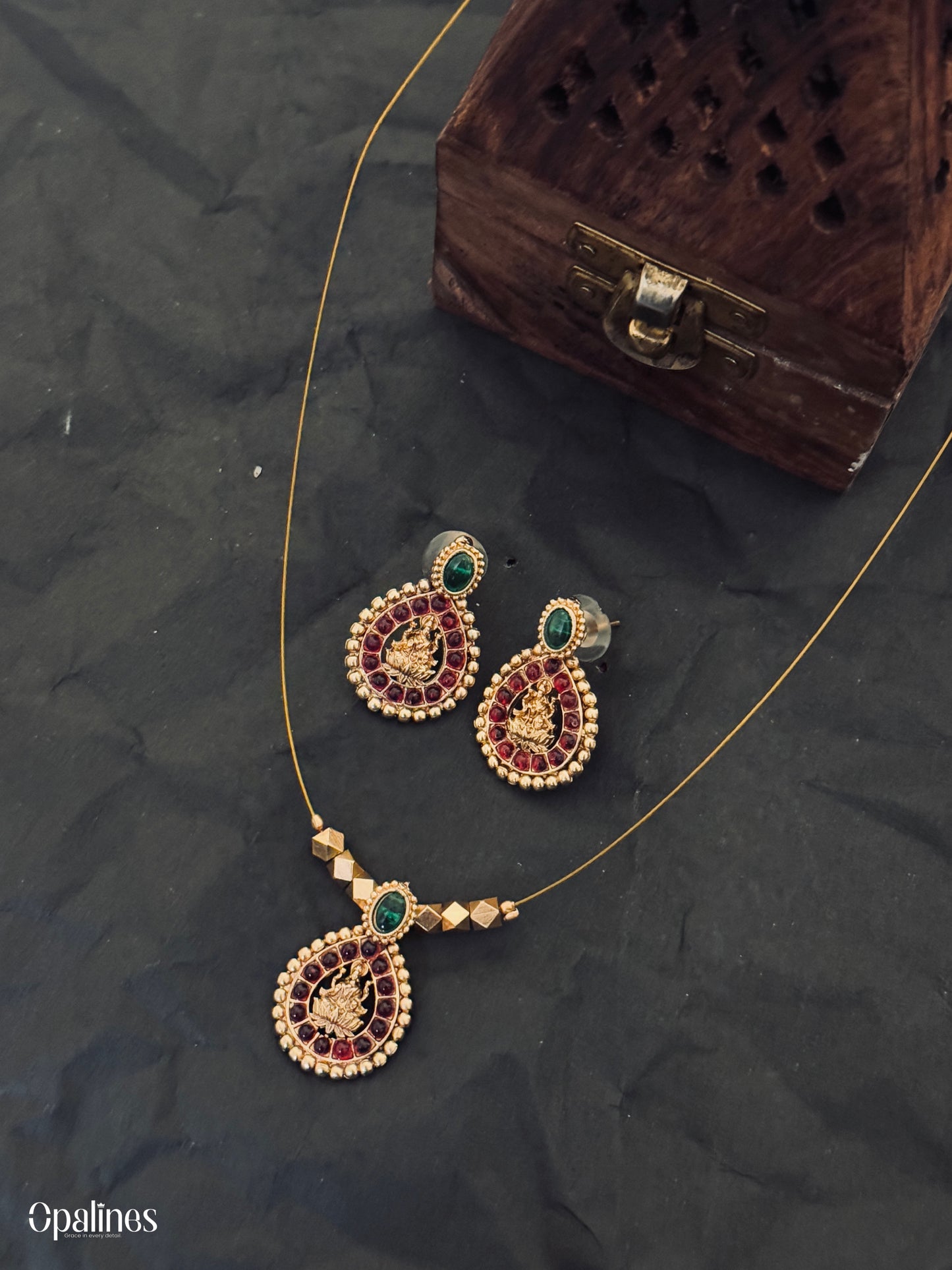 Invisible Lakshmi Chain With Earrings