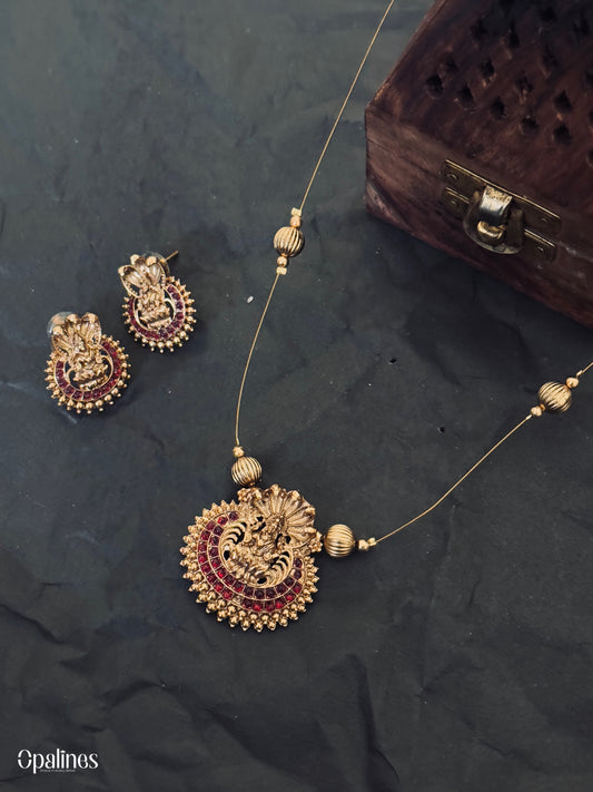 New Invisible chain With Earrings